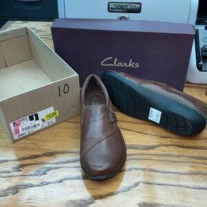Clark’s slip on shoes size 10